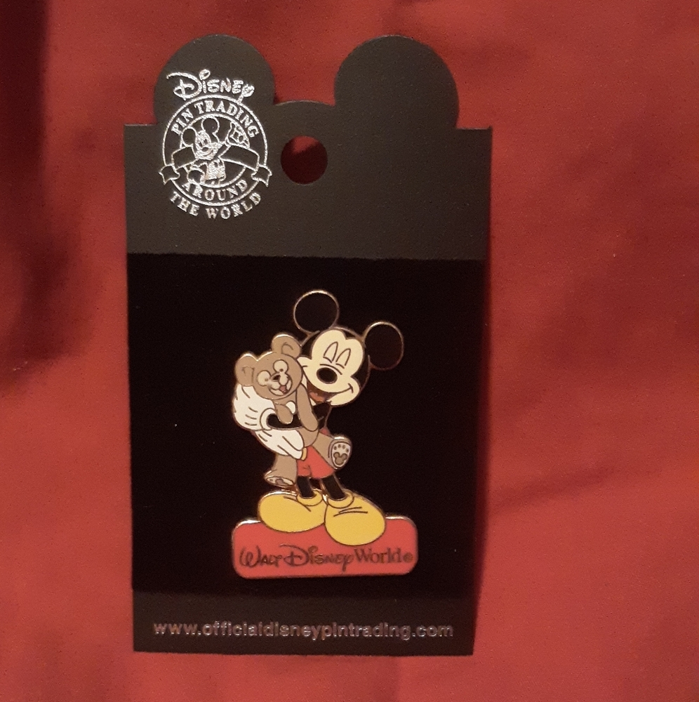 Disney Mickey pin